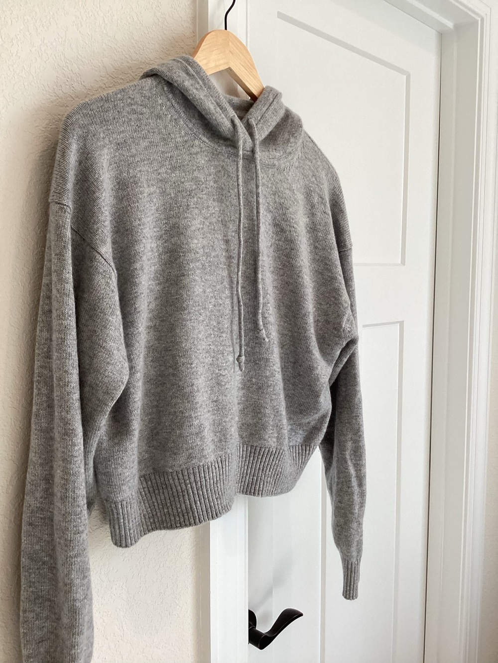Athleta Alpine Cashmere Blend Cropped Hooded Sweater Small Gray - Picture 5 of 16